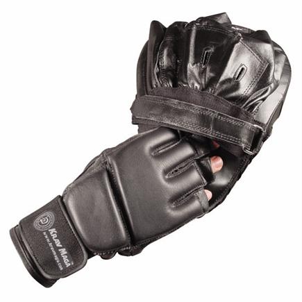 Expandable Compartment Focus Mitts